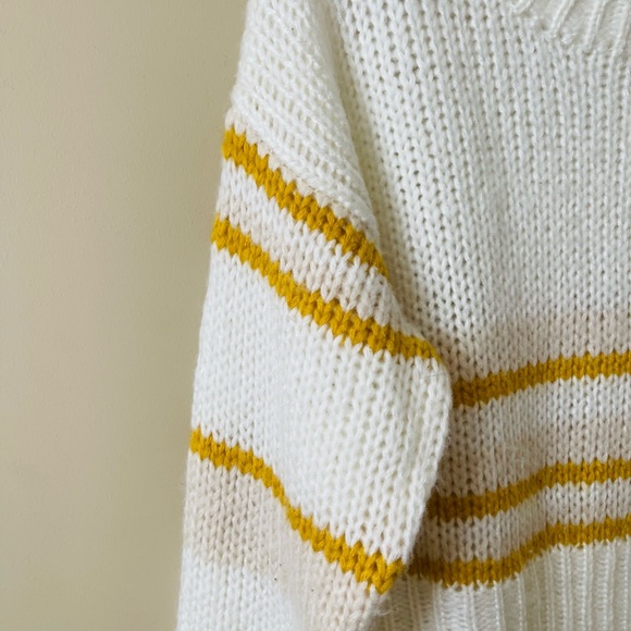 Sweater - Picture 10 of 10